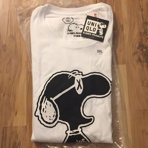 Uniqlo x Kaws x Peanuts Snoopy Limited Edition tee